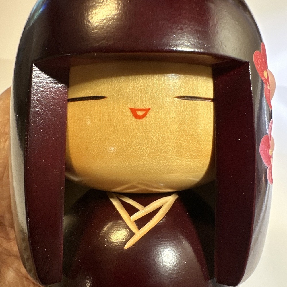 Vintage Kokeshi Japanese Wooden Doll 9 Inches Tall - Picture 6 of 8